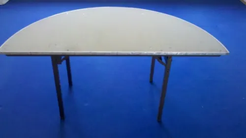 Bankett-Tisch, halbrund - Durchmesser: 152 cm