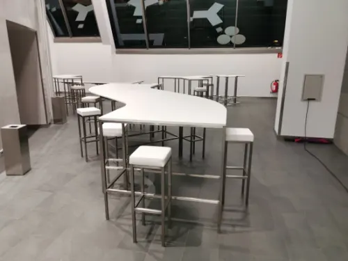 Stehtisch, Niro, Spezial - Form: Wave XL - Farbe: wei�