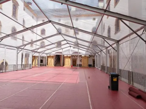 Schwerlastboden - Breite: 15 m - L�nge:  30 m