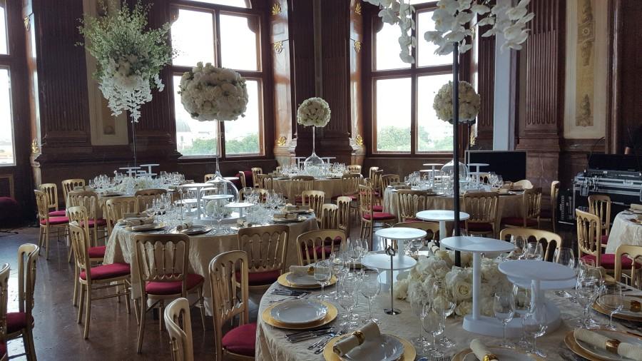 Goldstuhl mit Polster - Farbe: rot