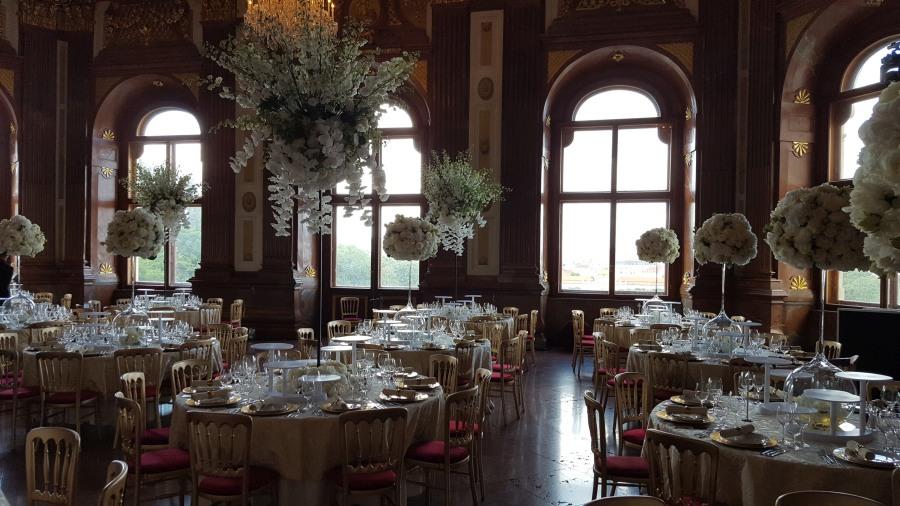 Goldstuhl mit Polster - Farbe: rot