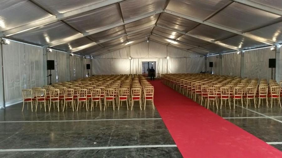 Goldstuhl mit Polster - Farbe: rot