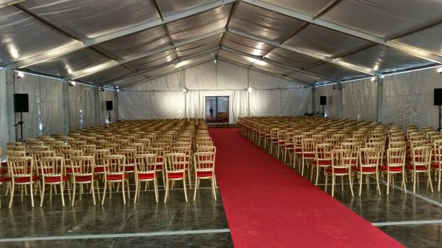 Goldstuhl mit Polster - Farbe: rot