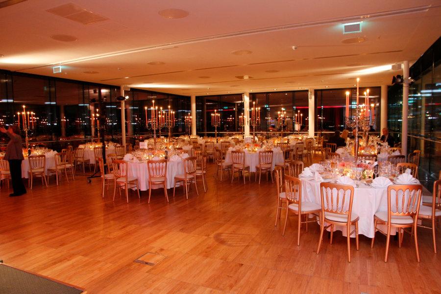 Goldstuhl mit Polster - Farbe: creme-wei�e