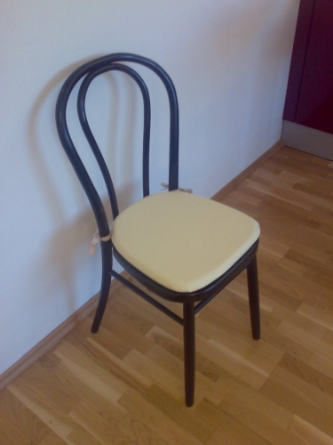 Thonetstuhl, schwarz