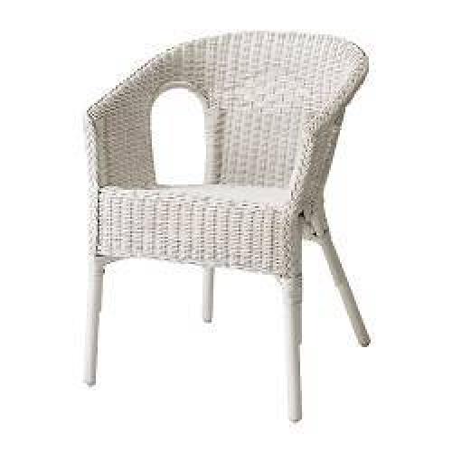 Rattanstuhl, wei�