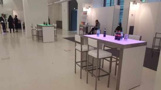 Barhocker mit Lehne, wei�er Polster