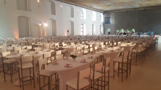 Barhocker mit Lehne, wei�er Polster