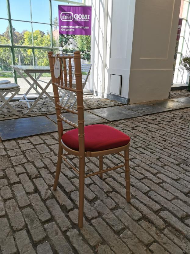 Polo Stuhl - Farbe: gold - Polster: rot