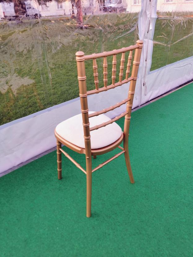 Polo Stuhl - Farbe: gold - Polster: creme-wei�