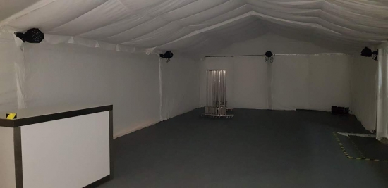 Partyzelt - Breite: 6 m - Seitenh�he: 2,30 m - Firsth�he: 3,28 m