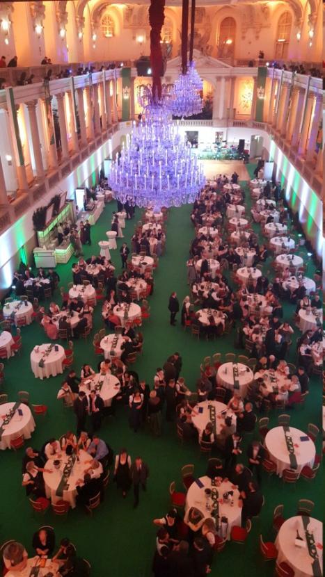 Bankett-Tisch, rund, 135 cm, f�r 6 - 8 Personen