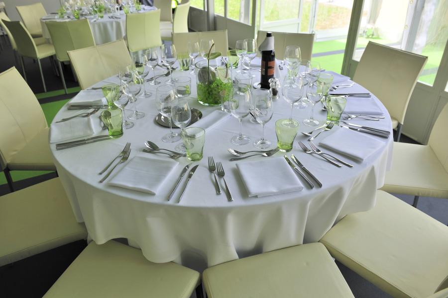 Bankett-Tisch, rund - Durchmesser: 165 cm, f�r 10 Personen