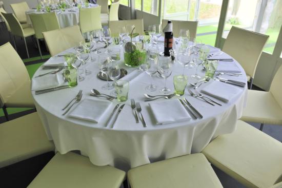 Bankett-Tisch, rund - Durchmesser: 165 cm, f�r 10 Personen