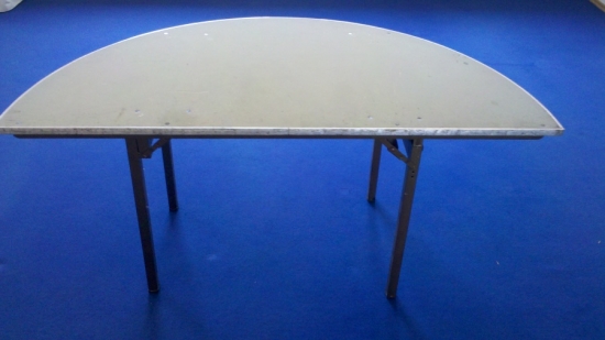 Bankett-Tisch, halbrund - Durchmesser: 152 cm
