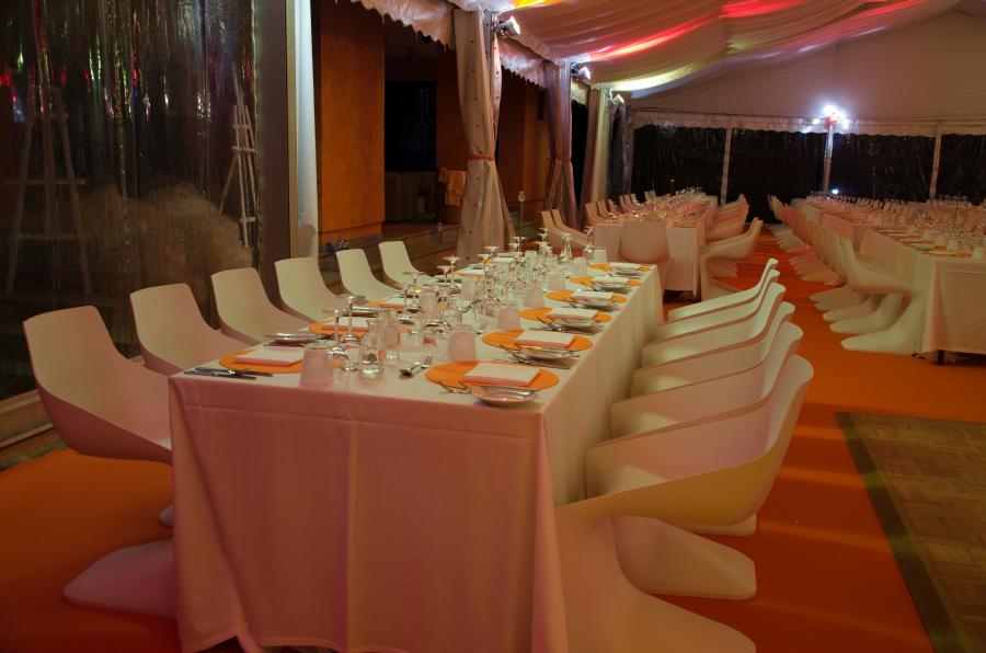 Bankett-Tisch, rechteckig - Lnge: 152 cm - Breite: 100 cm