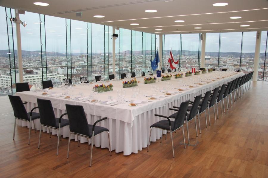 Bankett-Tisch, rechteckig - L�nge: 183 cm - Breite: 100 cm