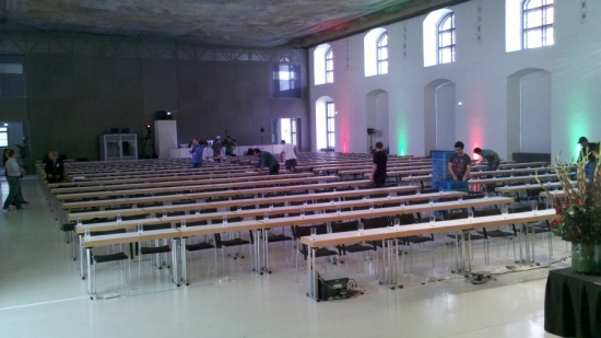 Konferenztisch - Gre: 120 x 38 cm