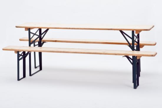Heurigengarnitur - Variante: ein Tisch 220 x 70 cm und zwei B�nke 220 x 25 cm