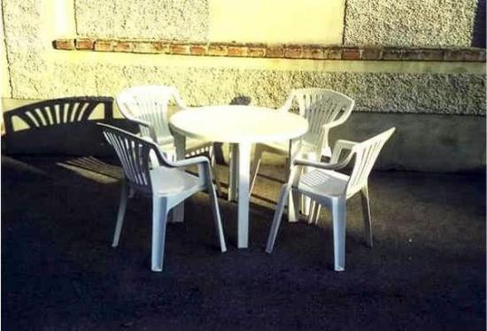 Gartentisch wei� Kunststoff rund 90 cm 