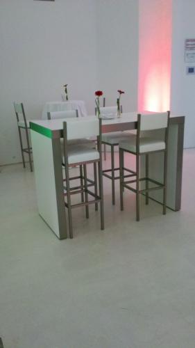 Br�ckentisch, 150 x 75 cm - Top: Beleuchtung