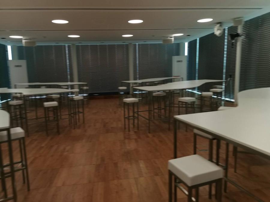 Stehtisch, Niro, Spezial - Form: Wave XL - Farbe: wei�