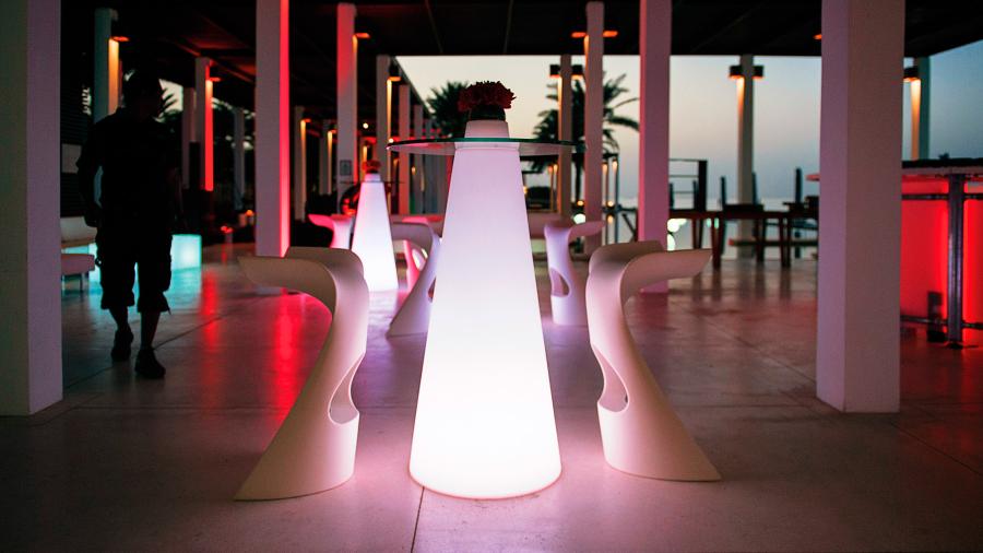 Stehtisch, Peak mit LED-Beleuchtung - Auswahl: Stehtisch, Peak mit LED-Beleuchtung