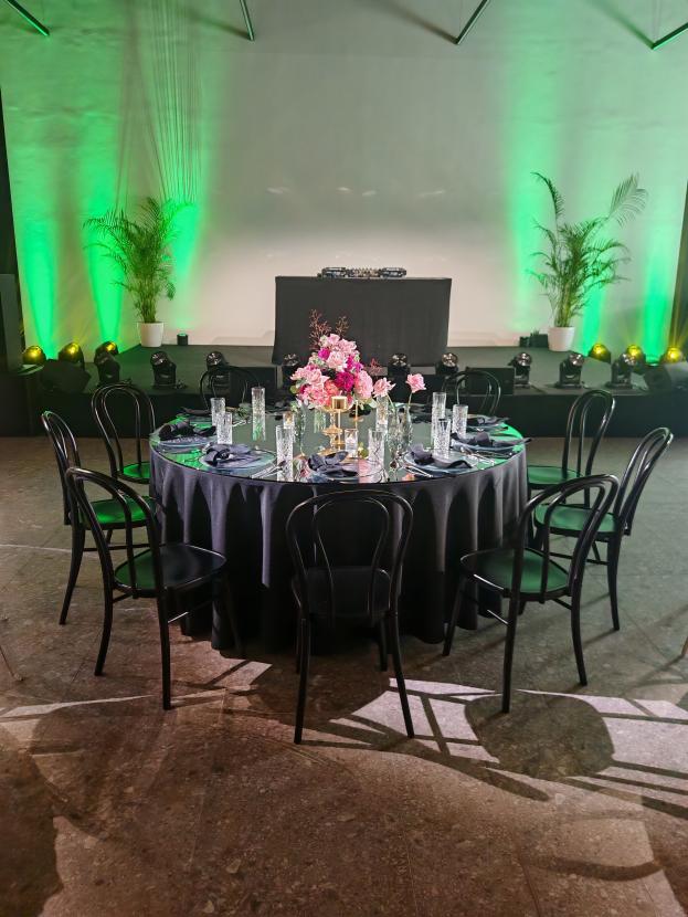 Spiegelplatte f�r Banketttisch