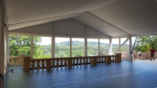Festzelt - Breite: 12 m - Seitenh�he: 3 m - Firsth�he: 4,96 m
