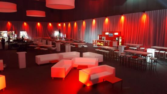 Couchtisch, Niro - Gr��e: 60 x 60 cm - Platte: rot