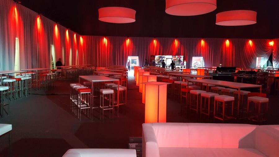 Couchtisch, Niro - Gr��e: 60 x 60 cm - Platte: rot