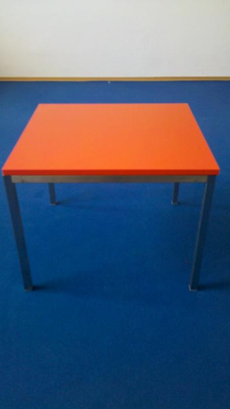 Couchtisch, Niro - Gr��e: 60 x 60 cm - Platte: rot