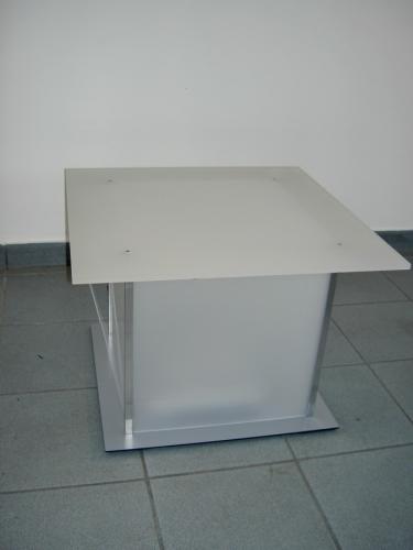 Couchtisch, Plexi, mit LED-Beleuchtung
