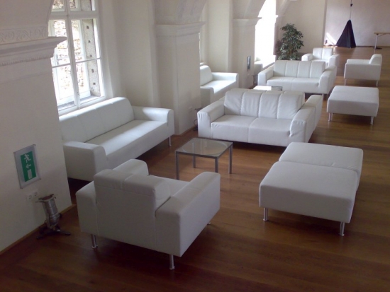 Ledersofa mit abgesetzter Seitenlehne - Gr��e: f�r 3 Personen - Farbe: wei�