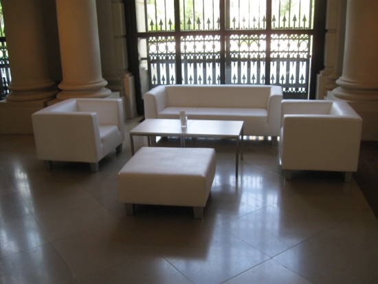 Ledersofa mit gleichhoher Seitenlehne - Gr��e: f�r 3 Personen - Farbe: wei�