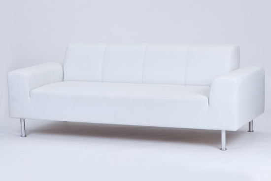 Ledersofa mit abgesetzter Seitenlehne