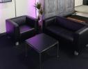 Ledersofa mit gleichhoher Seitenlehne - Gre: fr 2 Personen - Farbe: schwarz
