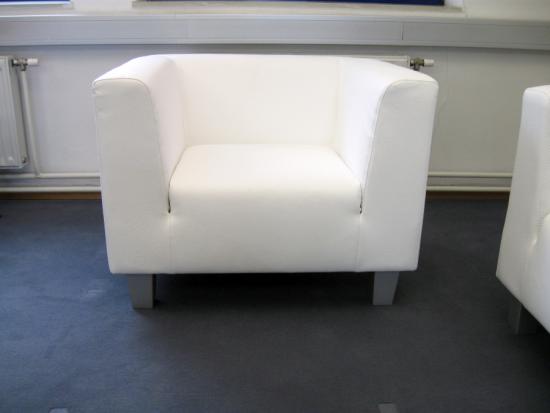 Lederfauteuil mit gleichhoher Seitenlehne - Farbe: wei�