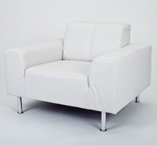 Lederfauteuil mit abgesetzter Seitenlehne