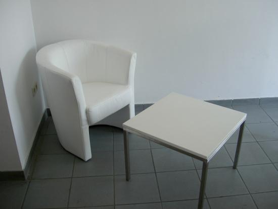 Lederfauteuil, runde Lehne, wei�