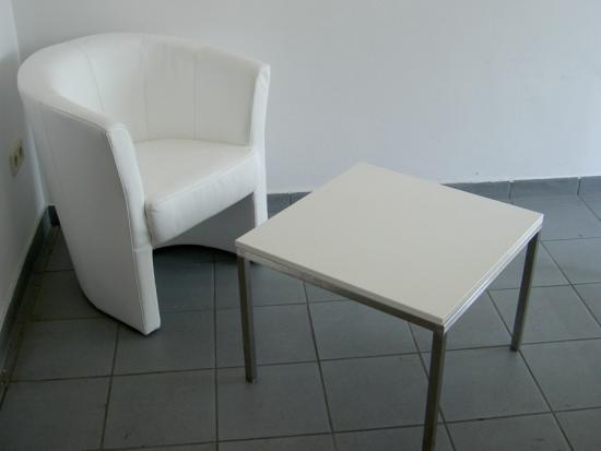 Lederfauteuil, runde Lehne, wei�
