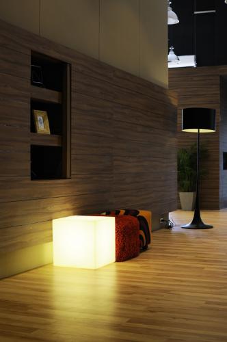 Plexicubo mit LED-Beleuchtung, 43 x 43 x 43 cm