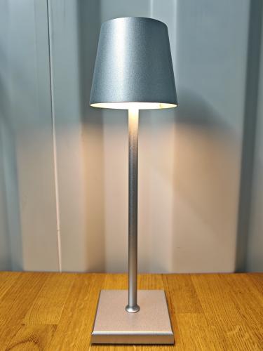 Tischlampe - Farbe: Silber - Licht: Warmwei�