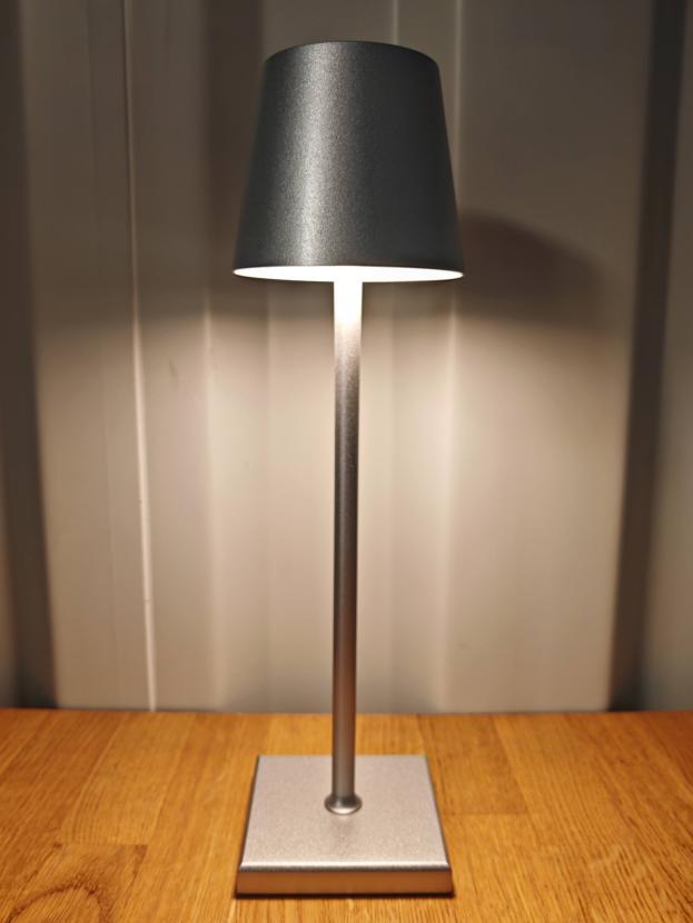 Tischlampe - Farbe: Silber - Licht: Warmwei�