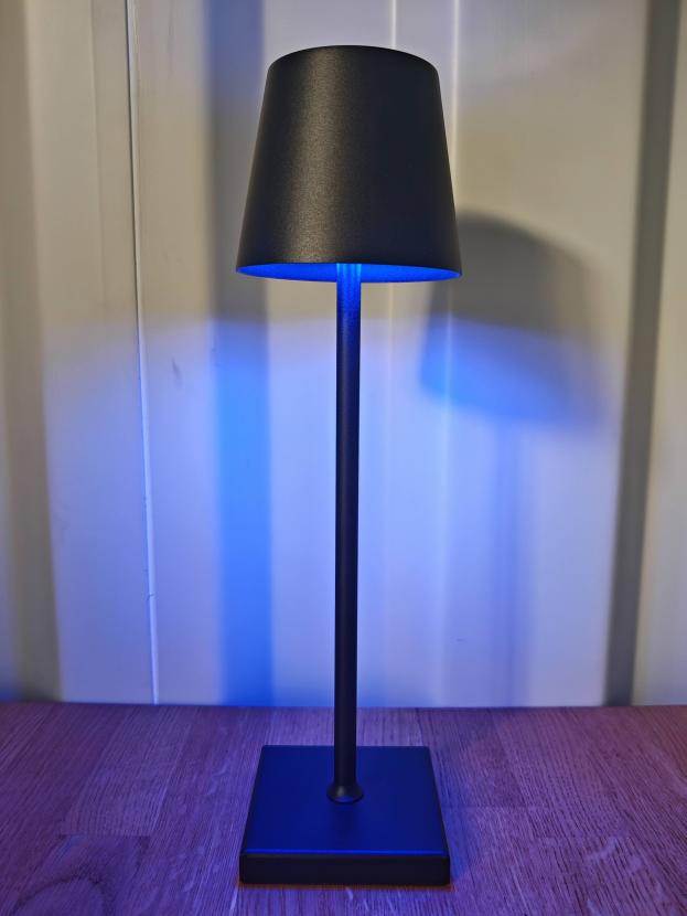 Tischlampe - Farbe: Schwarz - Licht: RGB
