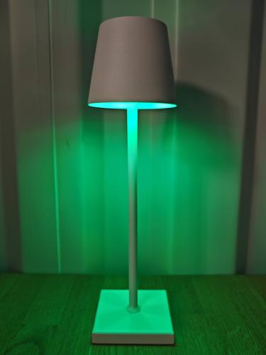 Tischlampe - Farbe: Wei� - Licht: RGB