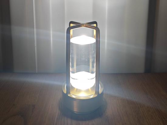 Tischlampe, Vintage - Farbe: Gold
