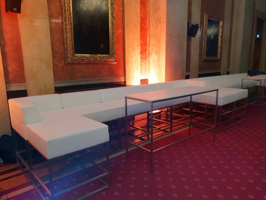 Lederhochsofa aus Modulen