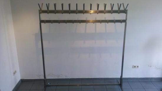Garderobenstange - Variante: mit 50 fixen Haken