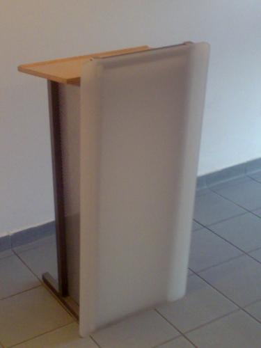 Rednerpult, Plexifront / Niro